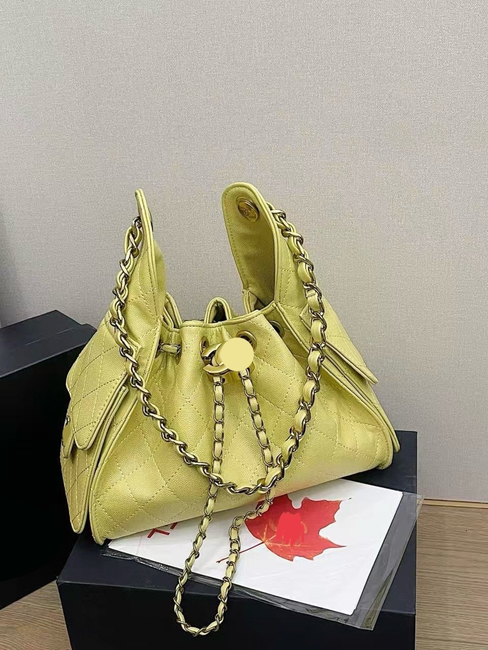 New women’s fashion shoulder bag